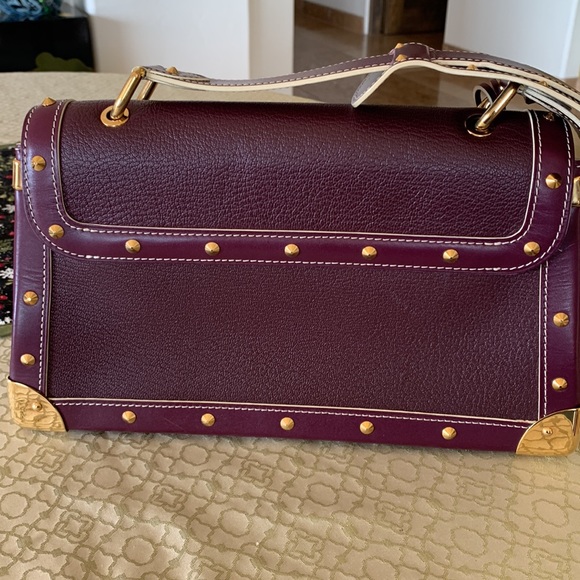 Louis Vuitton Le Talentueux plum colored leather bag. - Picture 6 of 17